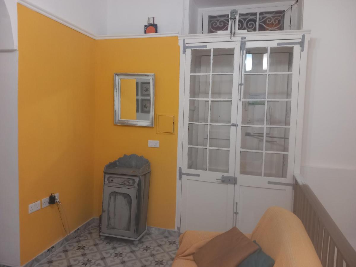 Door Nine -Townhouse With Harbour Views Villa Floriana Kültér fotó